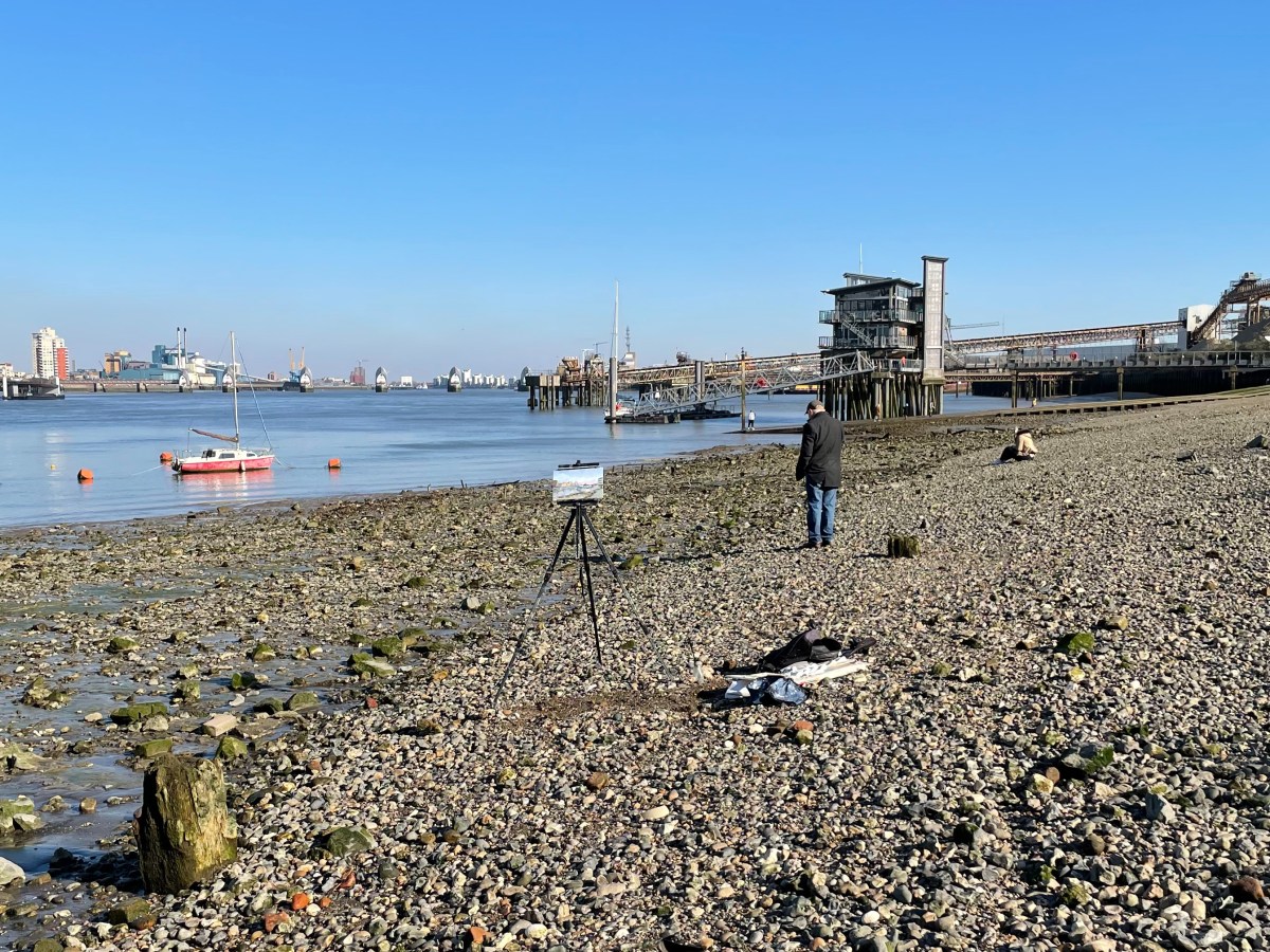 Wedding Challenge: Choosing between 2&nbsp;venues